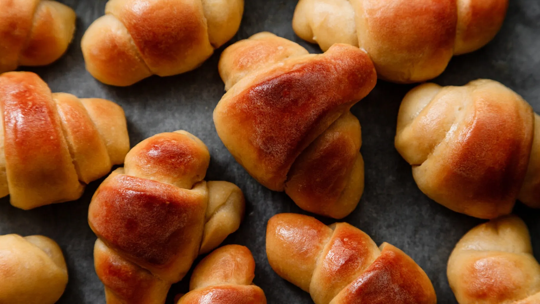 Elstro's Golden Crescents